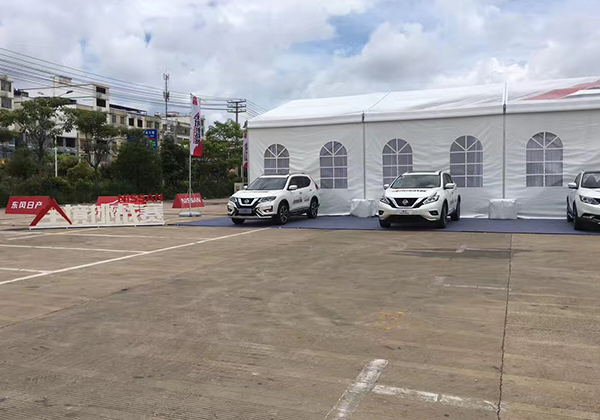 体育篷房定制,翔宇展览于2017年为成都尼桑全境挑战赛供应篷房